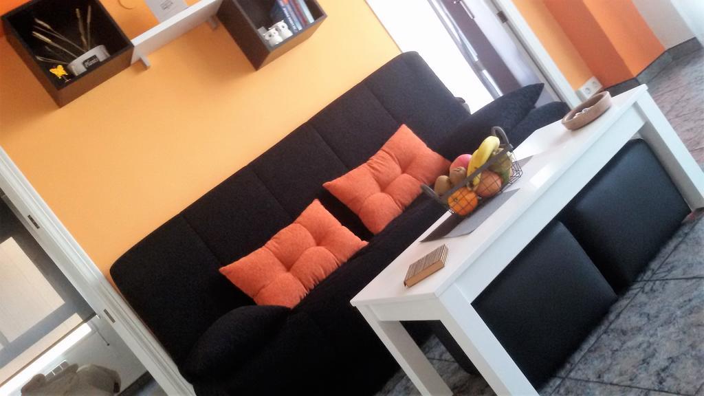 Apartamento El Mirlo Blanco Villena Buitenkant foto